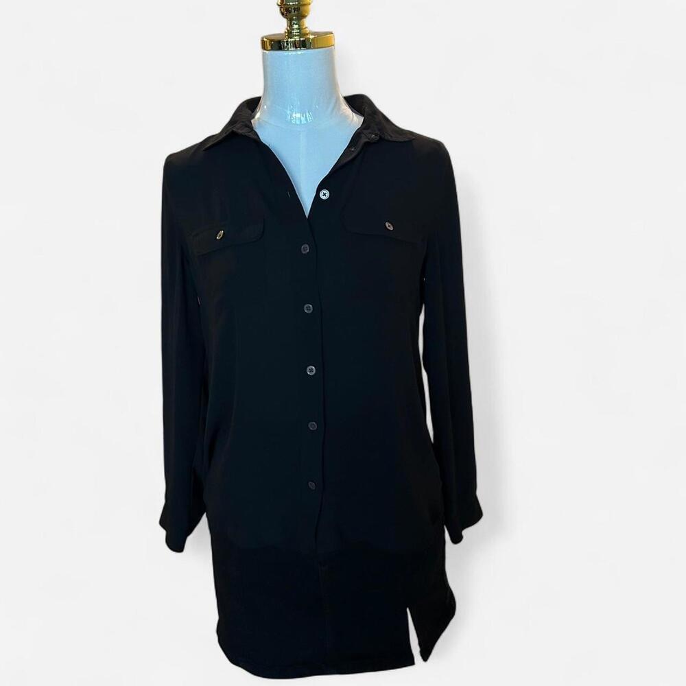 LOFT Ann Taylor sheer black button up top.‎